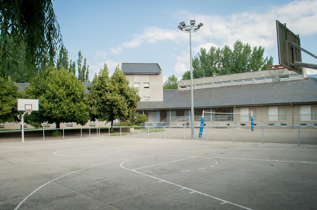 La Seu D'Urgell Xanascat Hostel Exterior photo